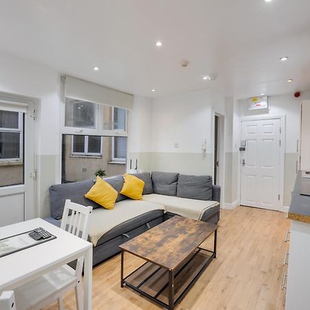 2 Bedroom Apartment For Up To 6 Nr Centre Cardiff Bagian luar foto